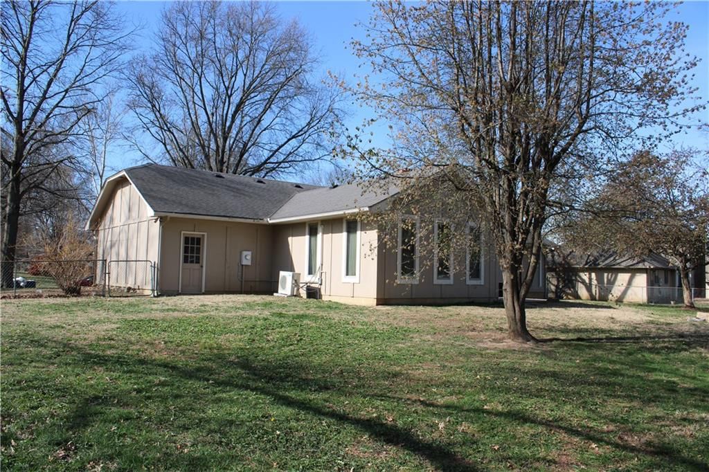 1805 Cambridge Lane — photo 28