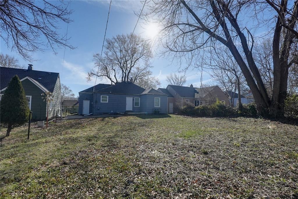 7202 Lydia Avenue — photo 22