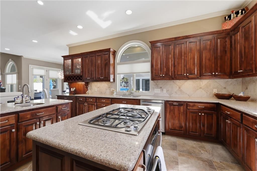 1608 NW Sunridge Drive — photo 18