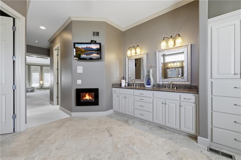 1608 NW Sunridge Drive — photo 32