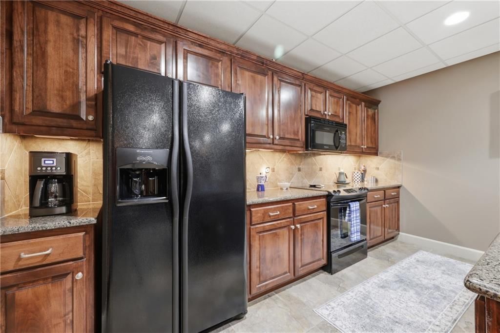 1608 NW Sunridge Drive — photo 40