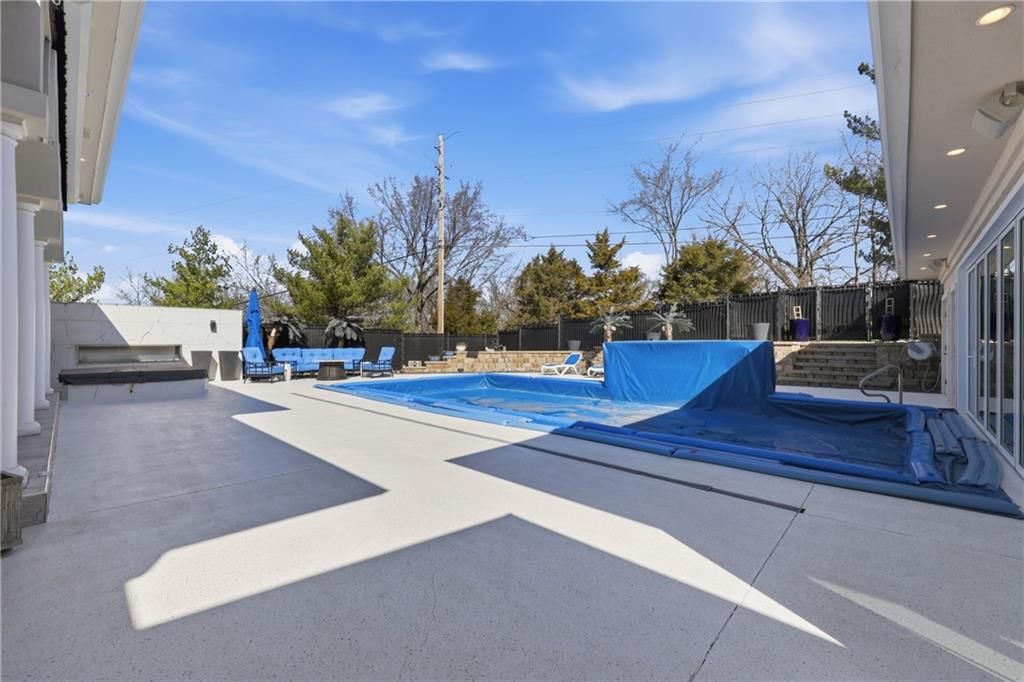 1608 NW Sunridge Drive — photo 77