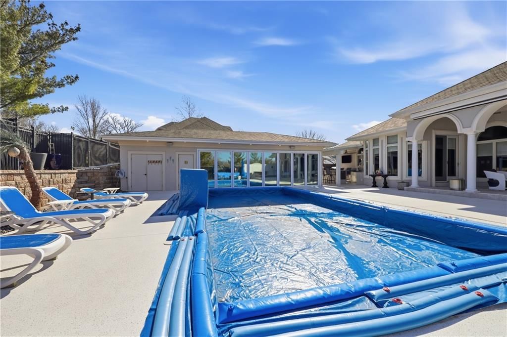1608 NW Sunridge Drive — photo 82