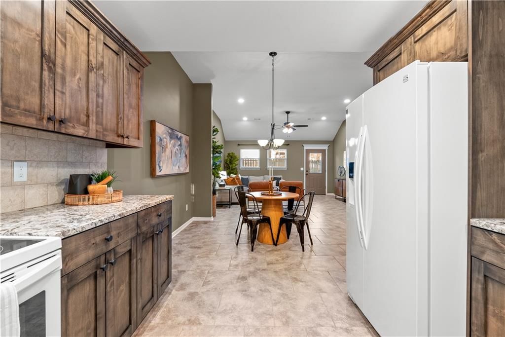 300 NW FOX HOLLOW Lane — photo 22