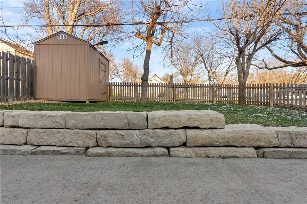 300 NW FOX HOLLOW Lane — photo 35