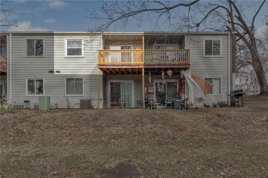 255 N Michigan Street — photo 15