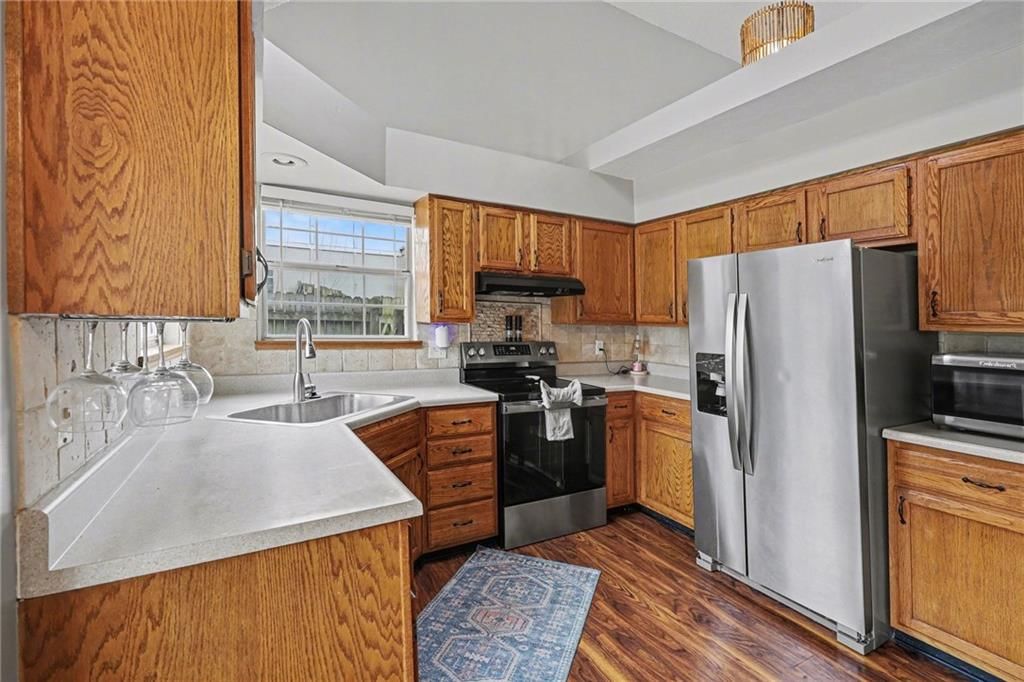 1126 E Charlotte Town Road — photo 5