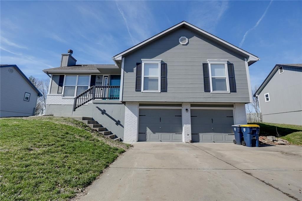 7024 N Winchester Avenue, Kansas City, MO