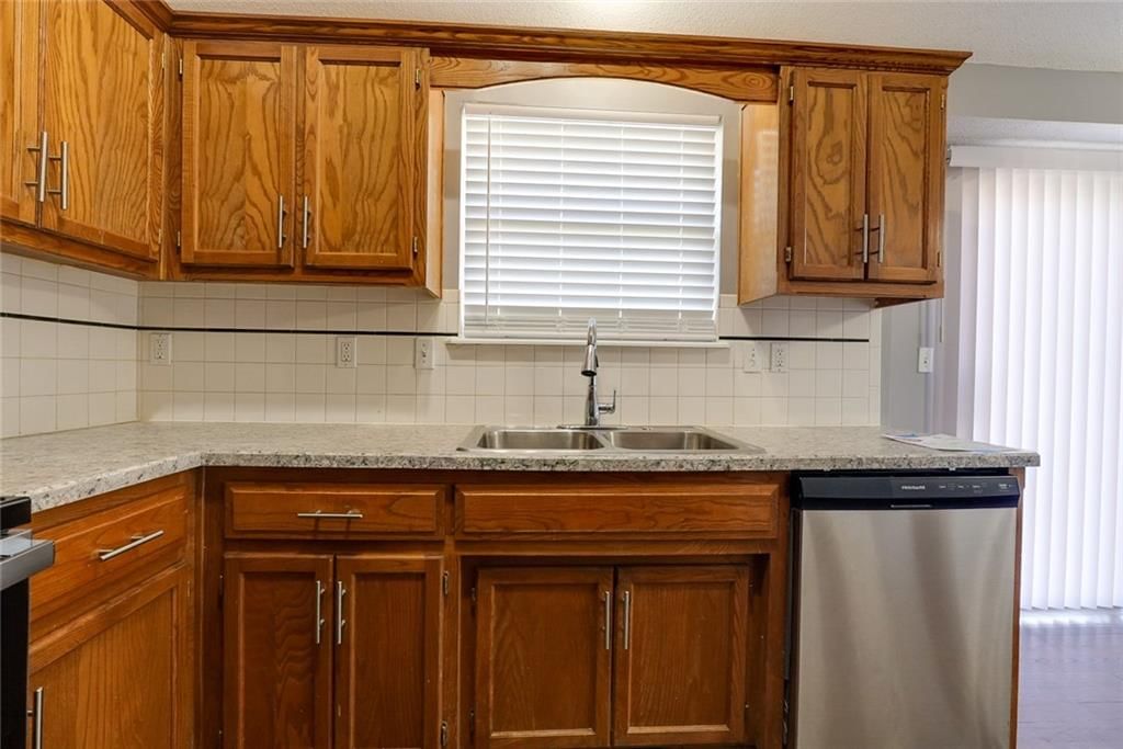 7024 N Winchester Avenue — photo 9