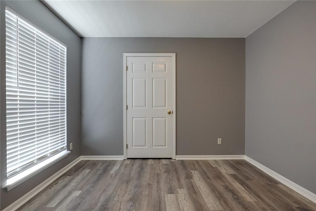 7024 N Winchester Avenue — photo 12