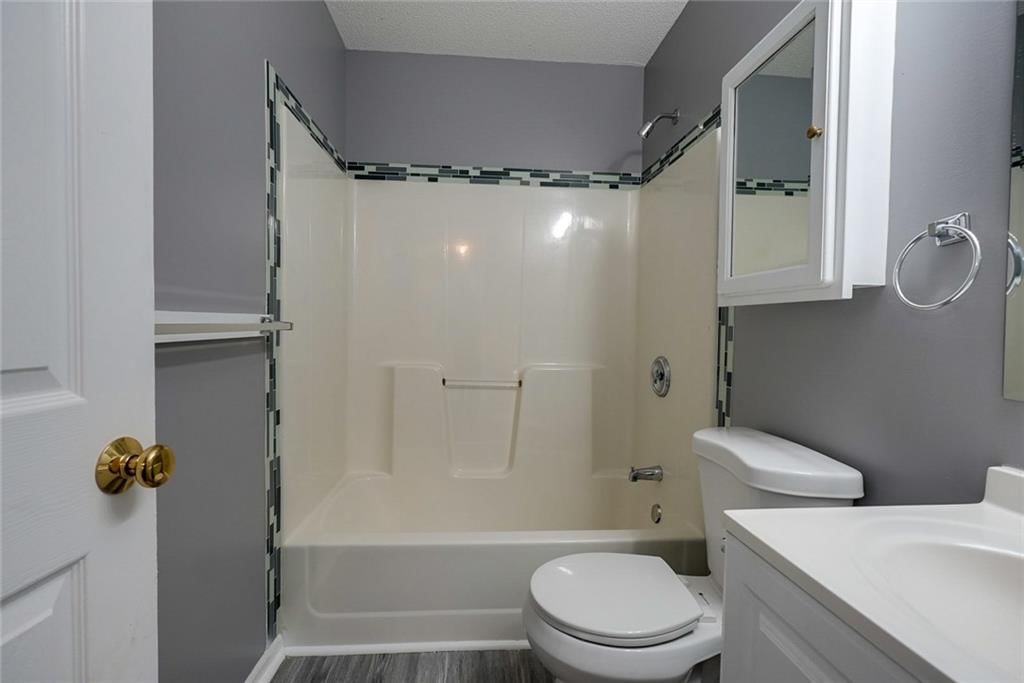 7024 N Winchester Avenue — photo 18