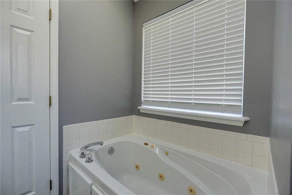 7024 N Winchester Avenue — photo 25