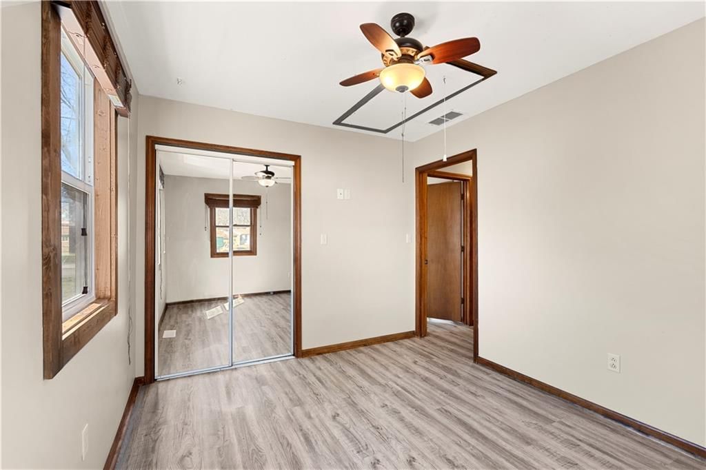208 W Park Street — photo 26