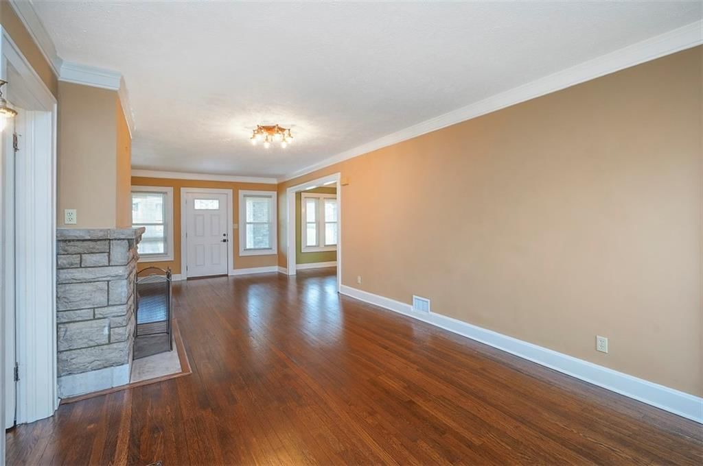 5607 Holmes Street — photo 12