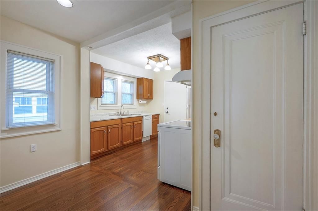 5607 Holmes Street — photo 16