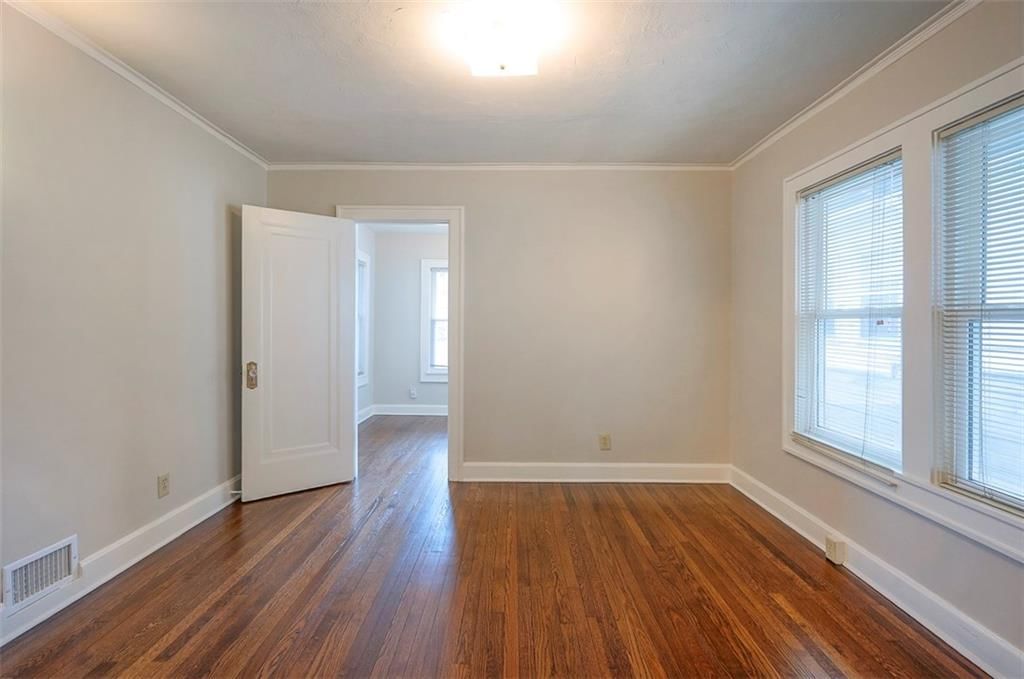 5607 Holmes Street — photo 26