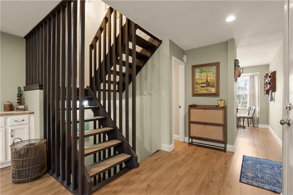 5557 Santa Fe Drive — photo 4