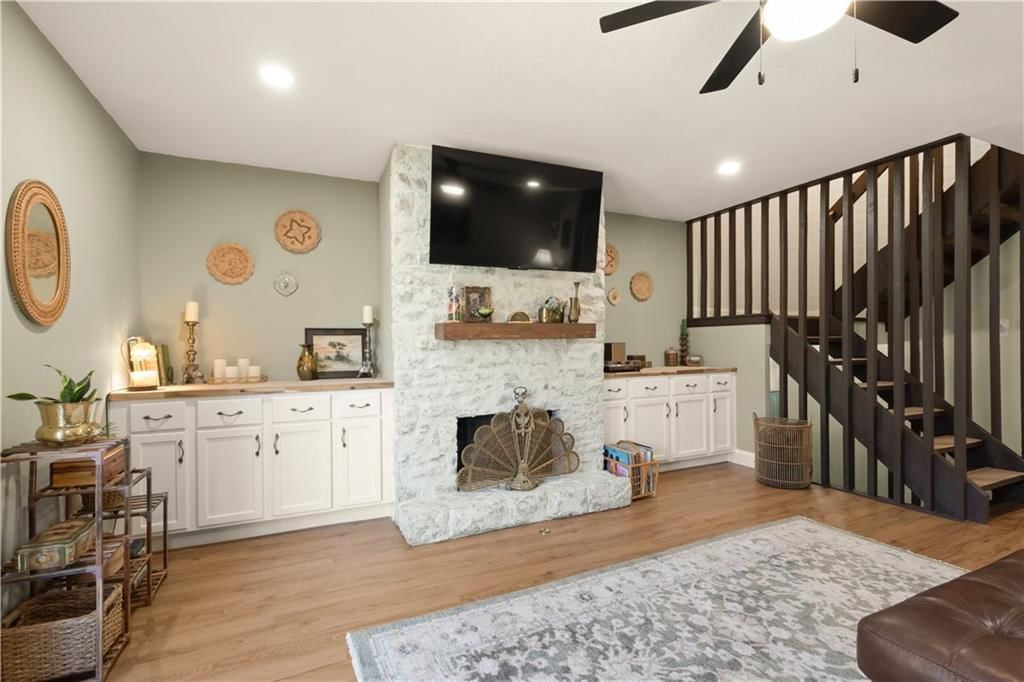 5557 Santa Fe Drive — photo 11