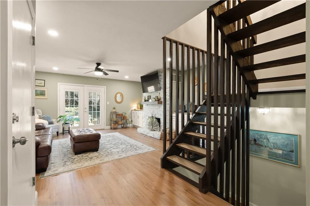 5557 Santa Fe Drive — photo 13