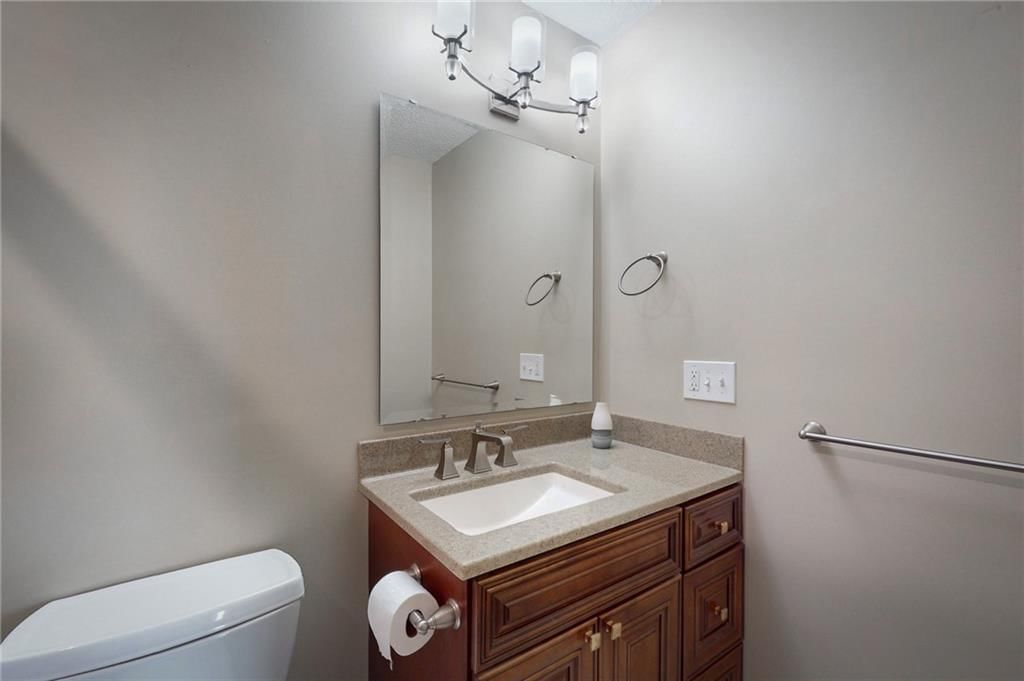 710 N Arapaho Street — photo 23