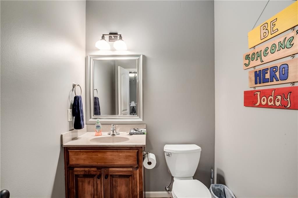 819 SUSAN Street — photo 22