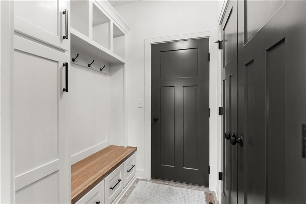 8904 N Clarion Avenue — photo 29