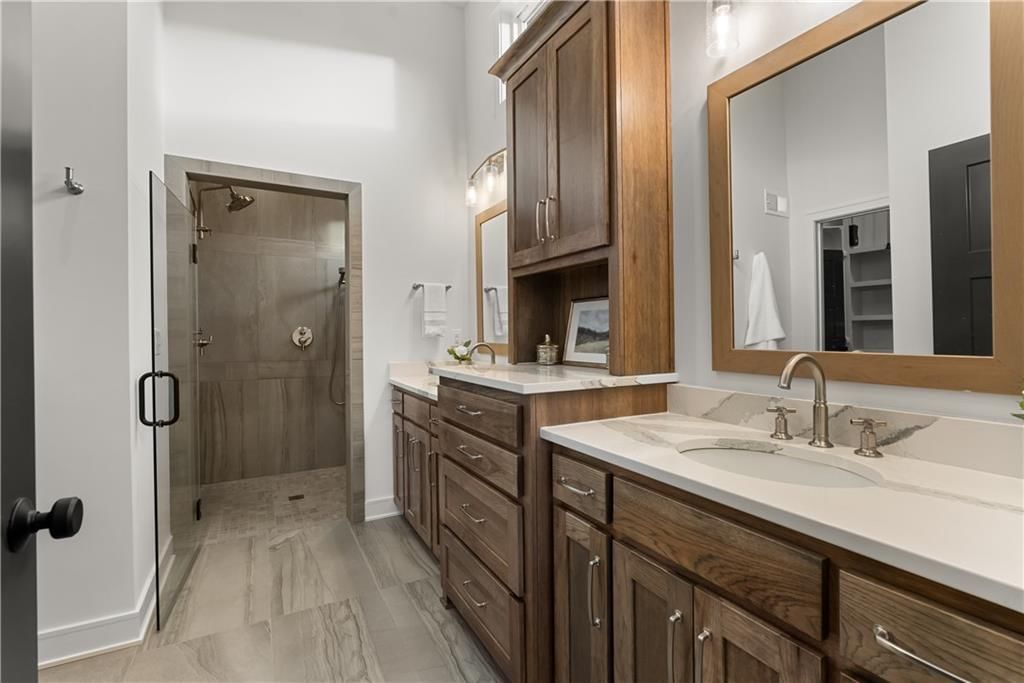 8904 N Clarion Avenue — photo 32