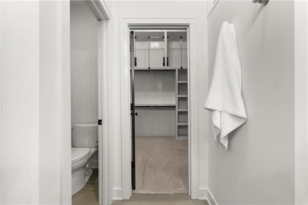 8904 N Clarion Avenue — photo 38