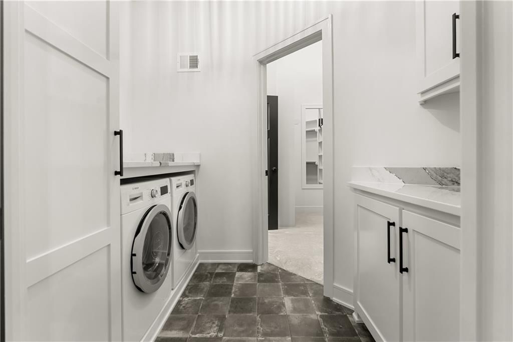 8904 N Clarion Avenue — photo 41