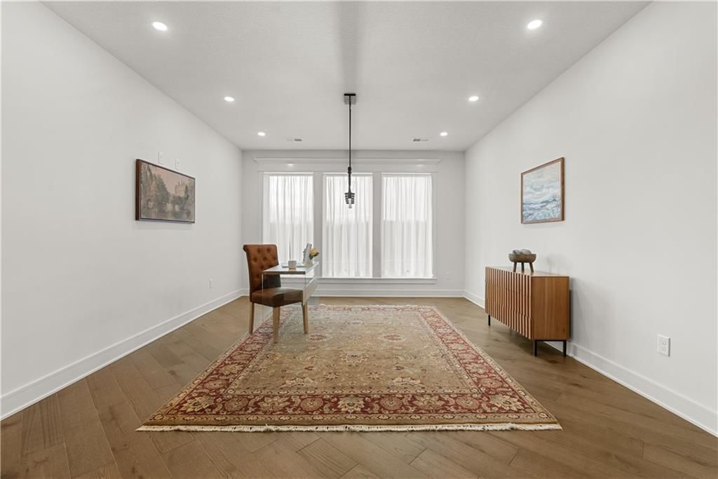 8904 N Clarion Avenue — photo 53