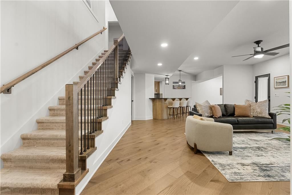 8904 N Clarion Avenue — photo 58