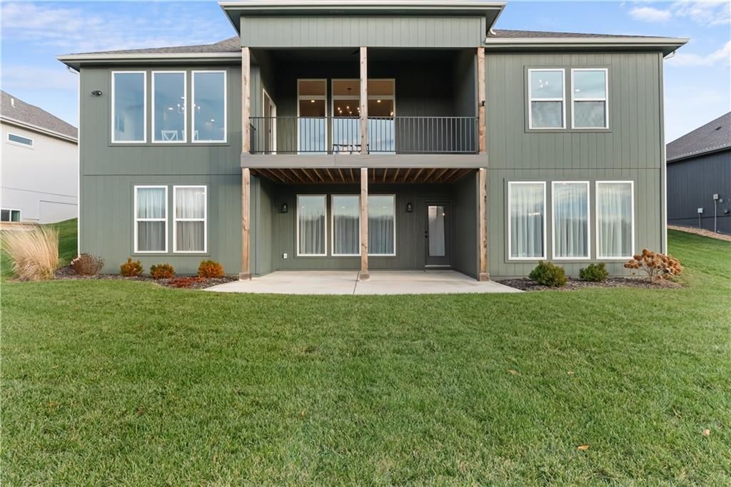 8904 N Clarion Avenue — photo 68