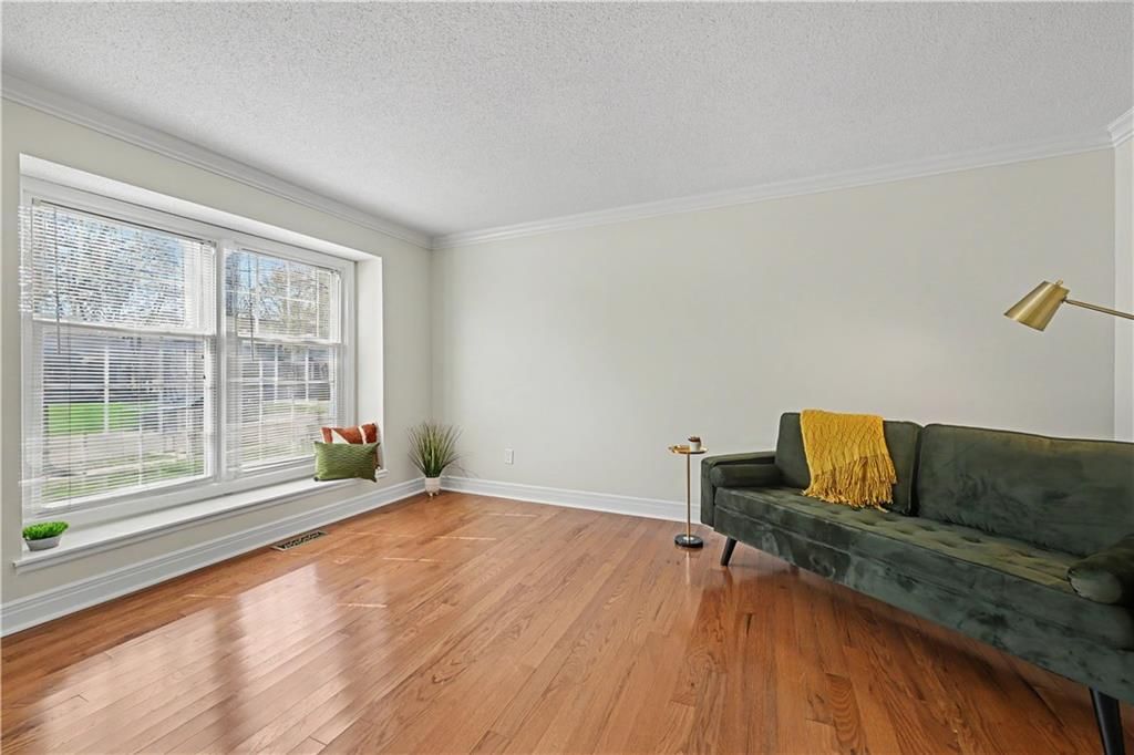 14720 W 90th Street — photo 3