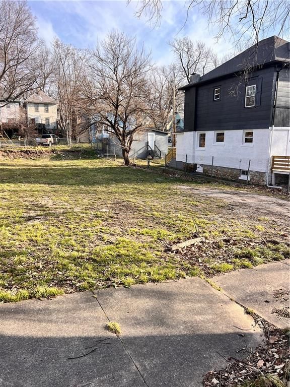 3240 Roberts Street — photo 2