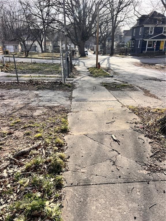 3240 Roberts Street — photo 4