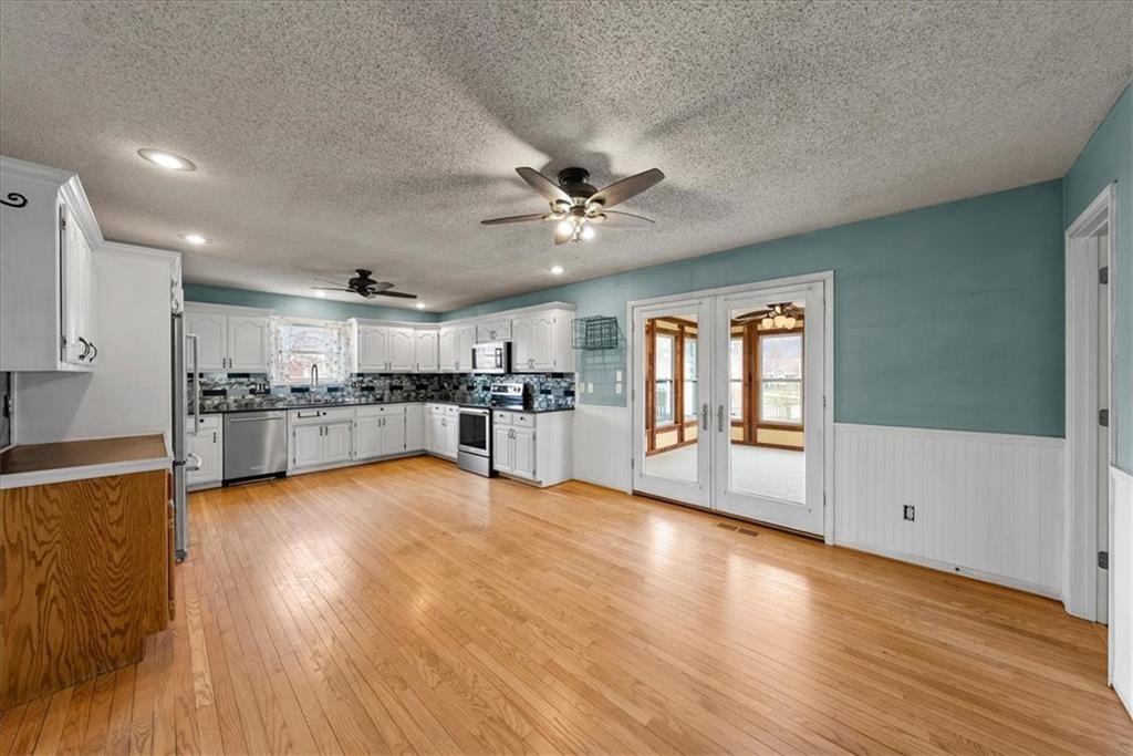20952 W 125 Terrace — photo 8