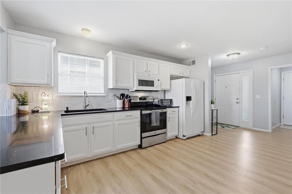 2140 SW Gooseberry Lane — photo 6