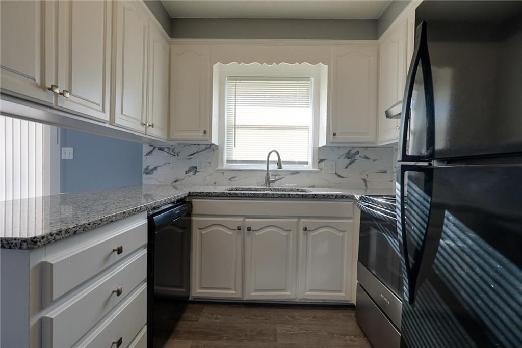 5221 Union Street — photo 8