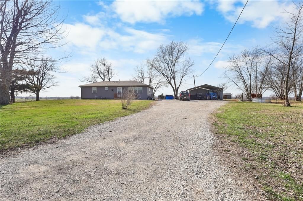 38080 Osawatomie Road — photo 2