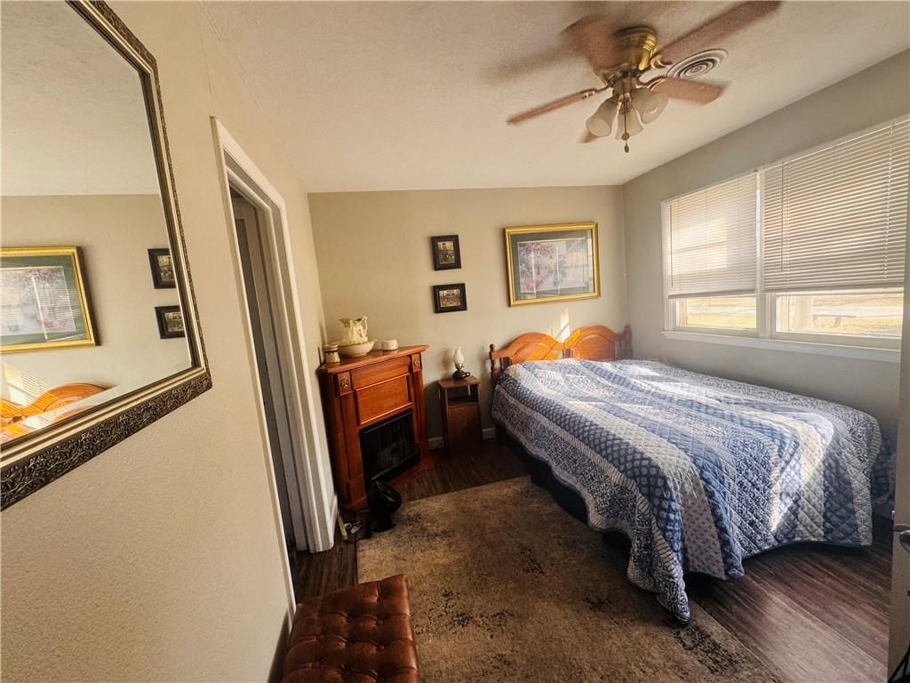 427 N Oak Street — photo 10