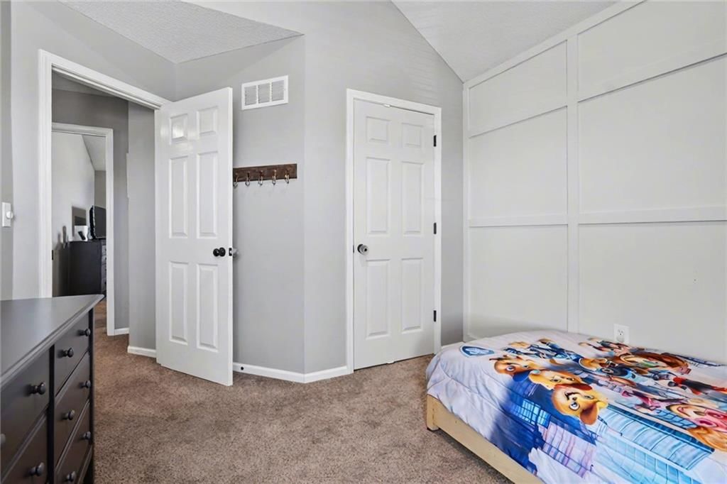 690 N Olive Street — photo 22