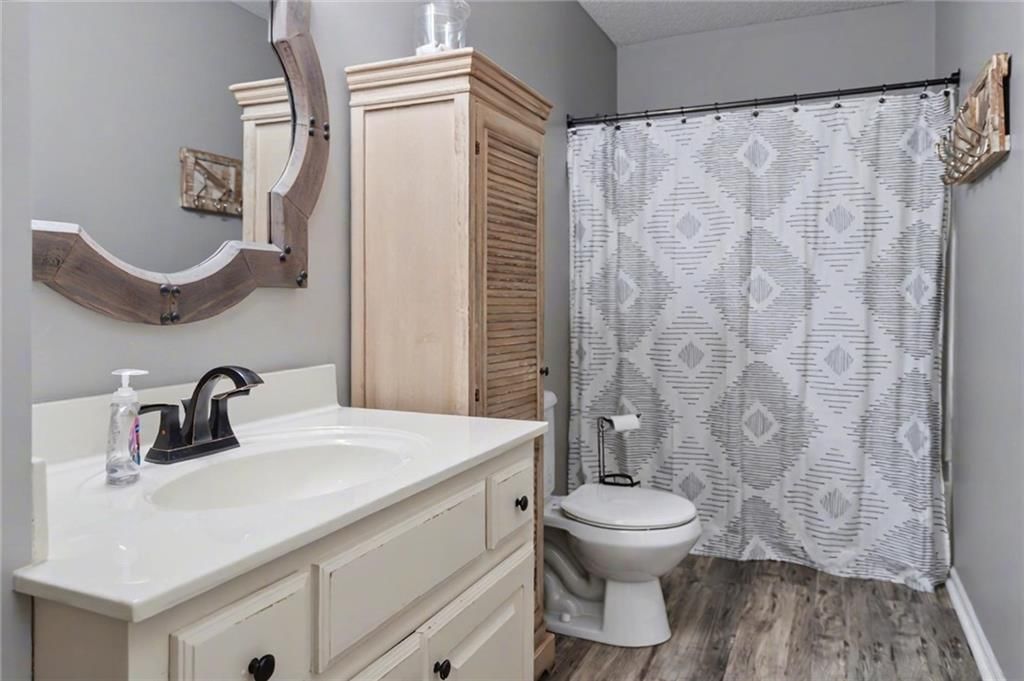 690 N Olive Street — photo 23