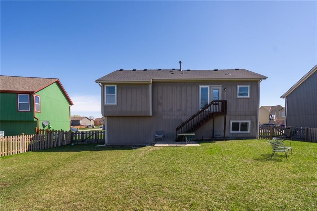 690 N Olive Street — photo 31
