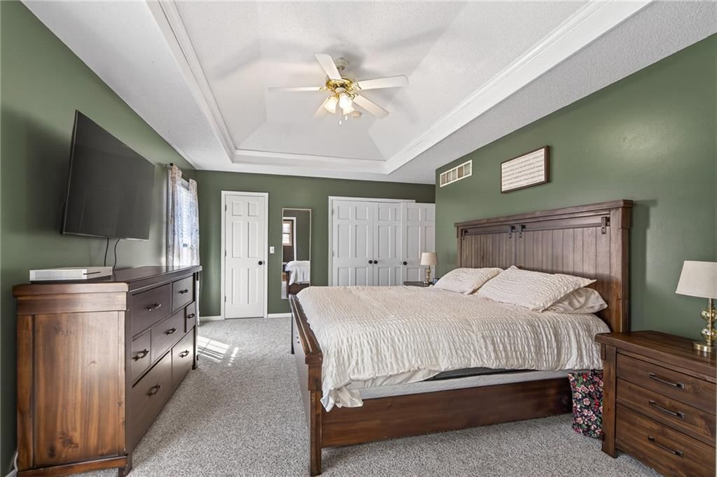 417 E College Street — photo 15