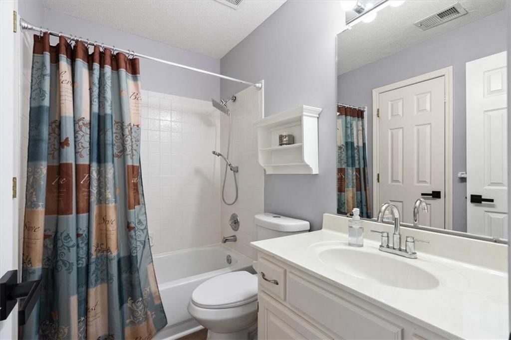 18160 W 159th Terrace — photo 33