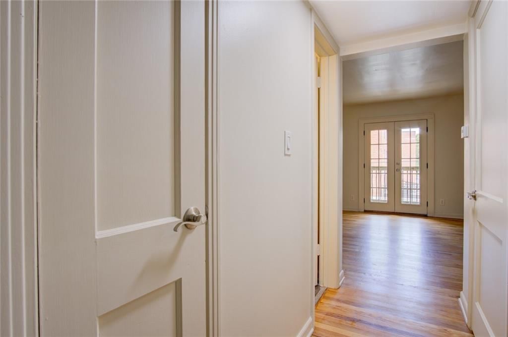 1207 W 45th Street — photo 15