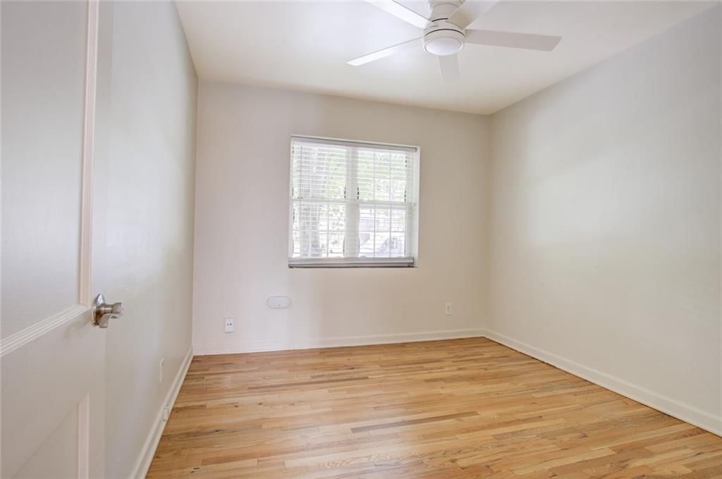 1207 W 45th Street — photo 16