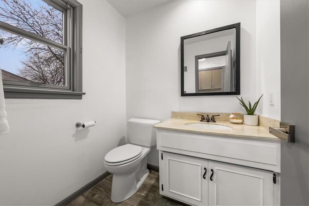 10921 Reeder Street — photo 13