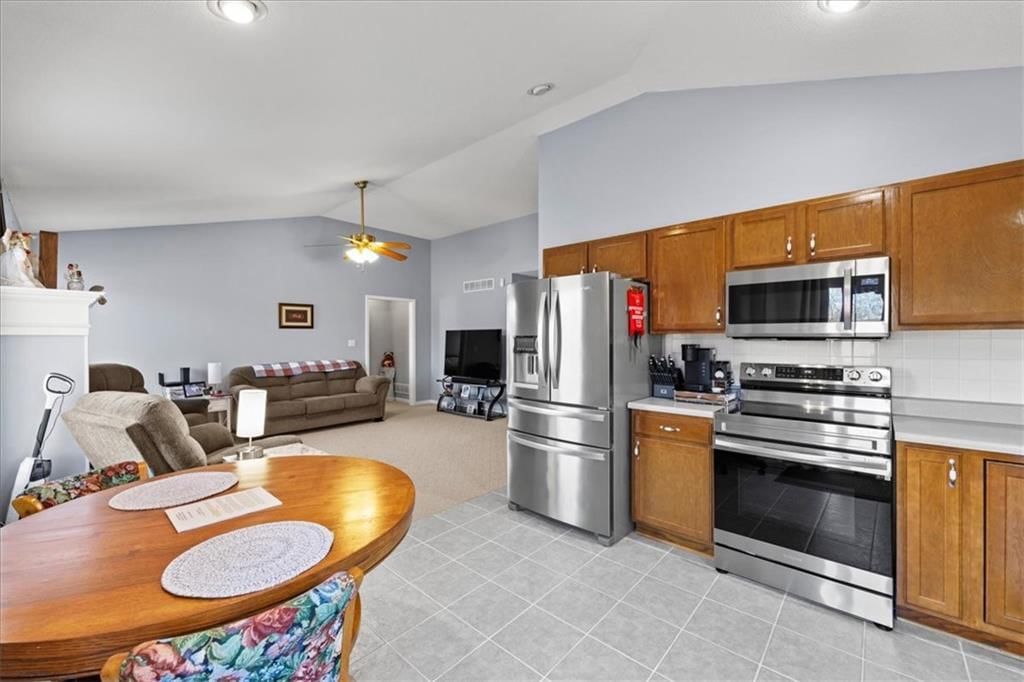 12670 Oakwood Drive — photo 12