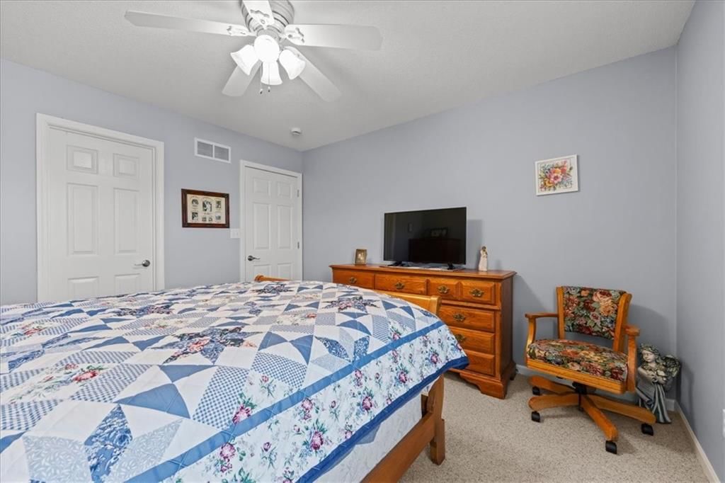12670 Oakwood Drive — photo 14